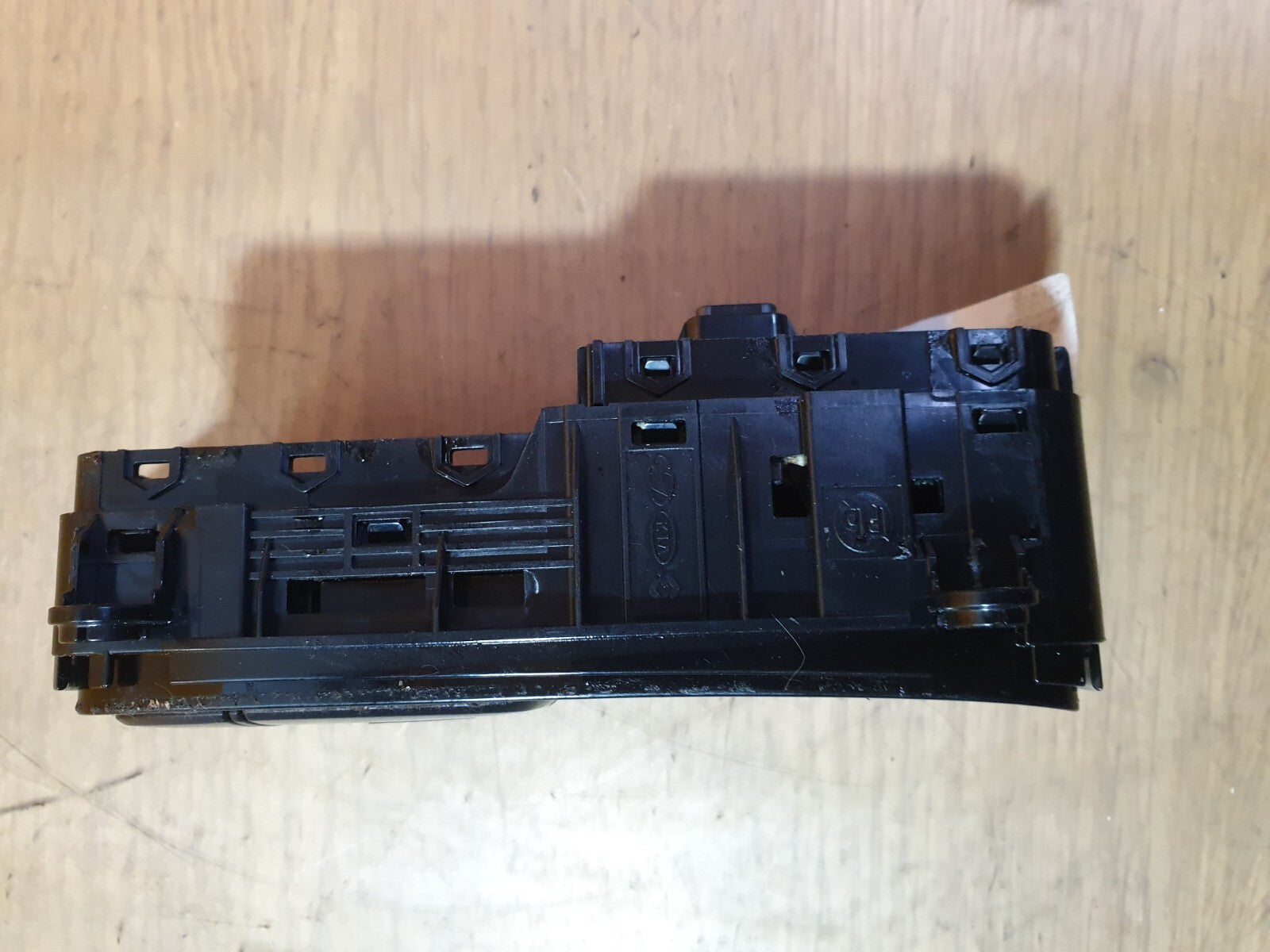 ebay-src:https://i.ebayimg.com/00/s/mtiwmfgxnjaw/z/ccmaaoswxl1mjjyq/$_57.jpg