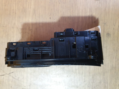 ebay-src:https://i.ebayimg.com/00/s/mtiwmfgxnjaw/z/ccmaaoswxl1mjjyq/$_57.jpg