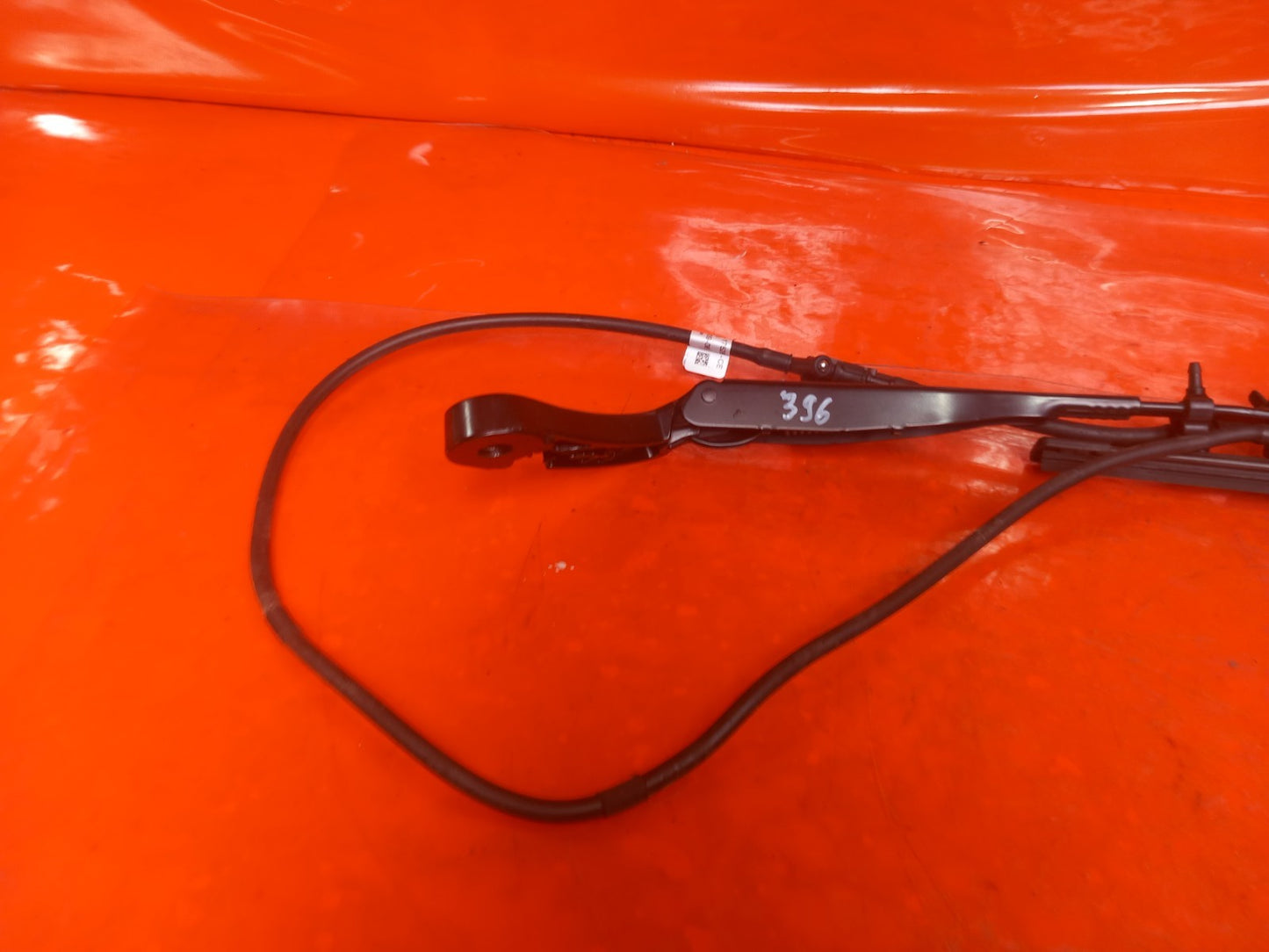 2025 Land Rover Defender L663 Windscreen Wiper Arm L8B2-17526-AB Warranty A396 - Image 5