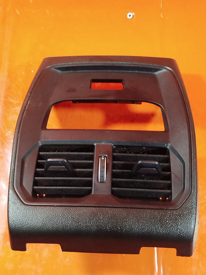 ✅BMW G20 330E XDRIVE M SPORT 2.0 PETROL 2023 CENTRE CONSOLE REAR AIR VENT A340 - Image 3