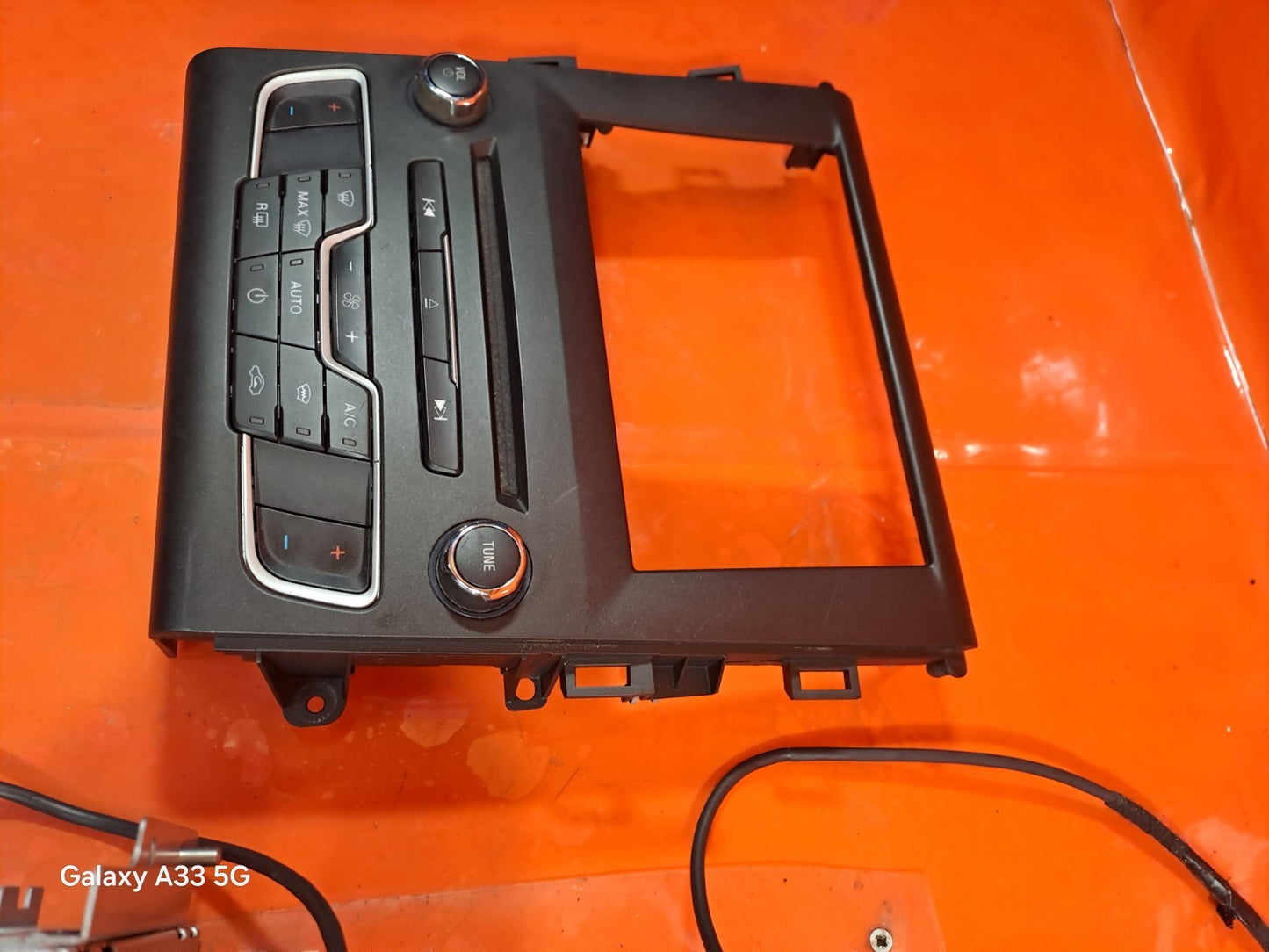 ✅FORD MONDEO 2.0 DIESEL 2015 DISPLAY SCREEN & HEATER CLIMATE CONTROL PANEL A308 - Image 10
