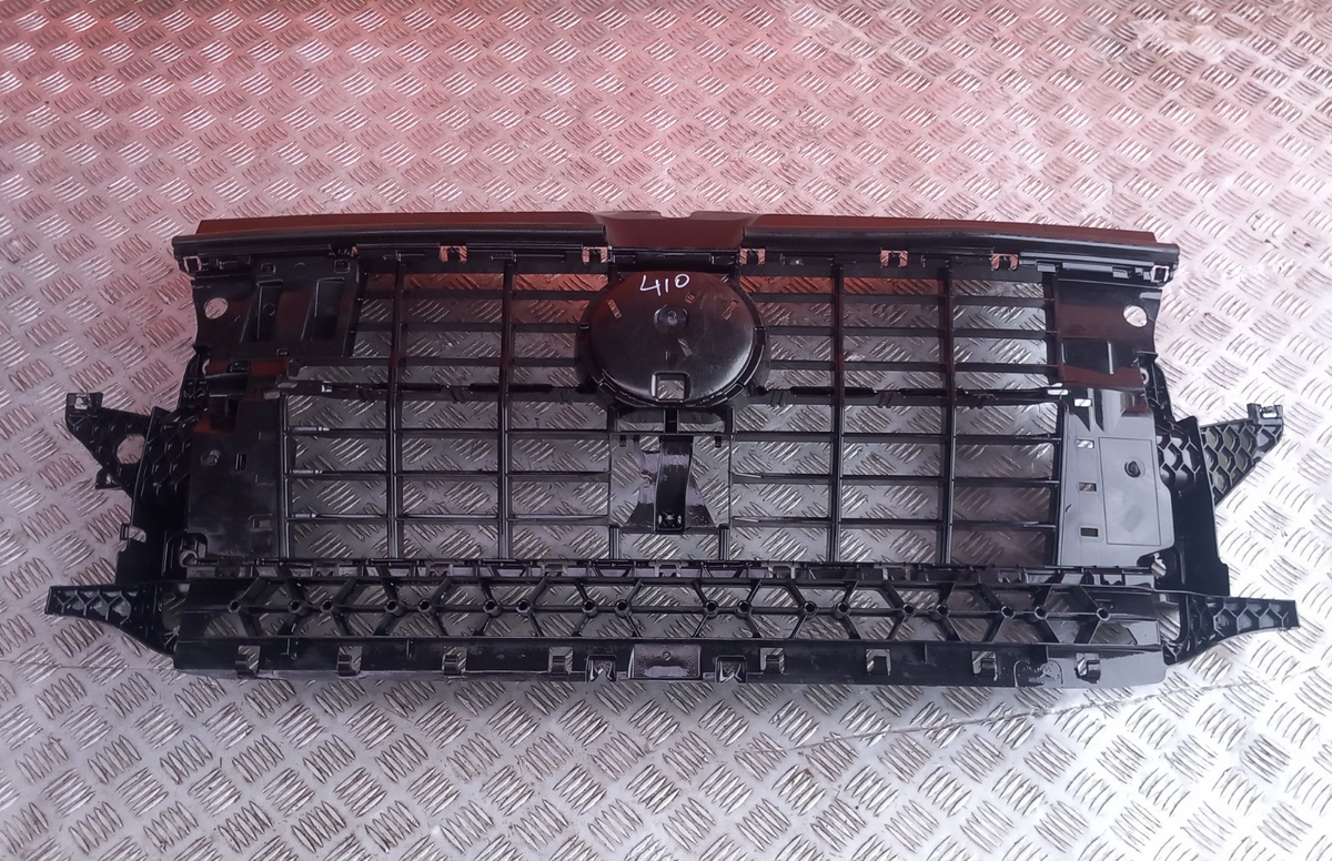 2021 VW Transporter T30 Front Grill w/ Radar Support Panel 7LA8076 Warranty A410 - Image 1