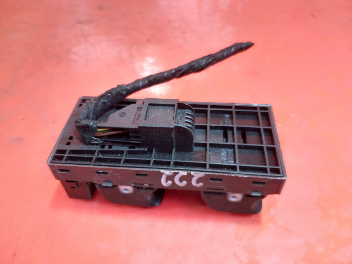 ebay-src:https://i.ebayimg.com/00/s/mtiwmfgxnjaw/z/xxaaaeswvw9qhblp/$_57.jpg