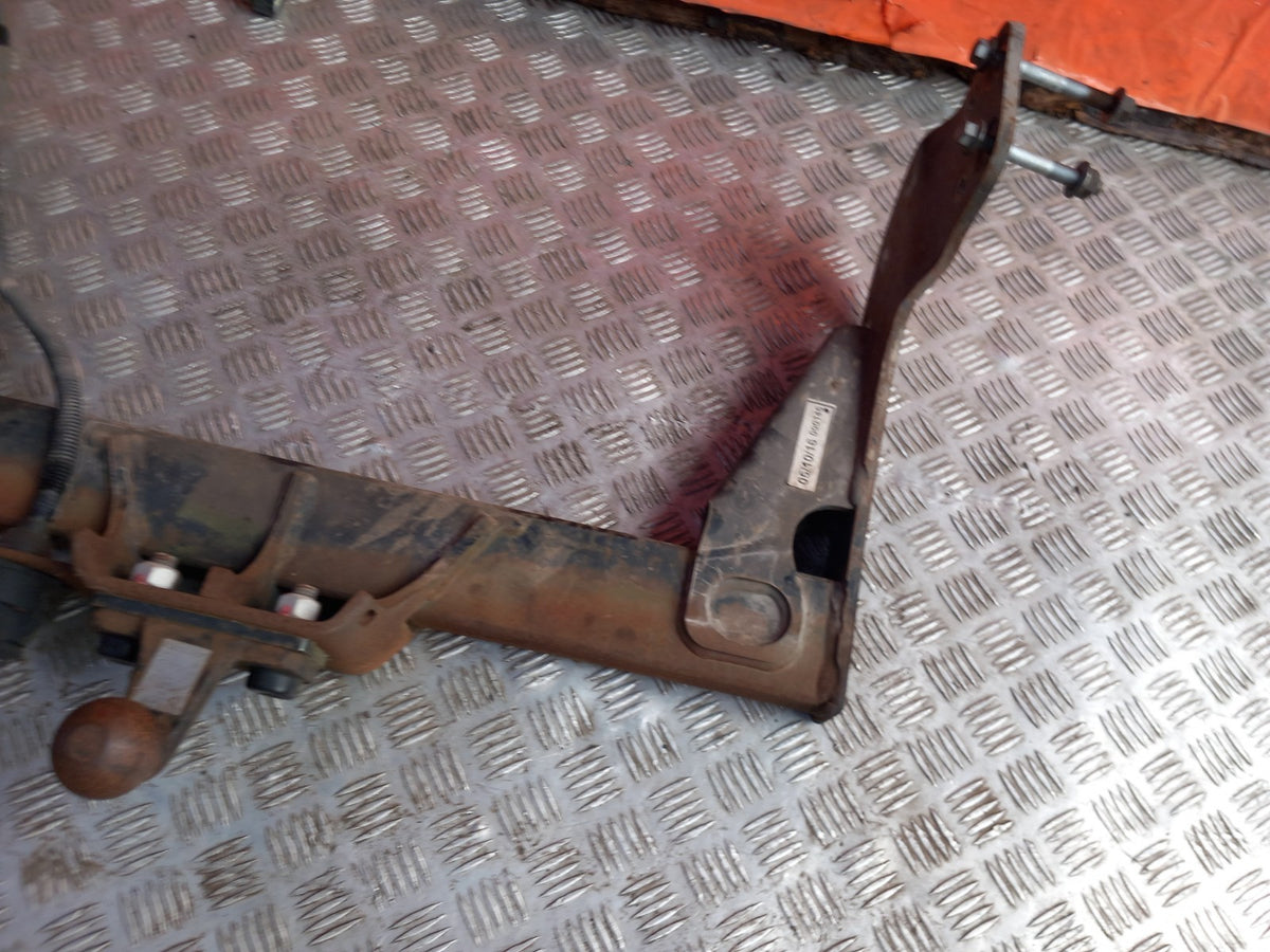 Ford Transit Custom 2.0 Diesel 2016 Tow Bar BK2119D520BG 55R-012081 A409 - Image 5