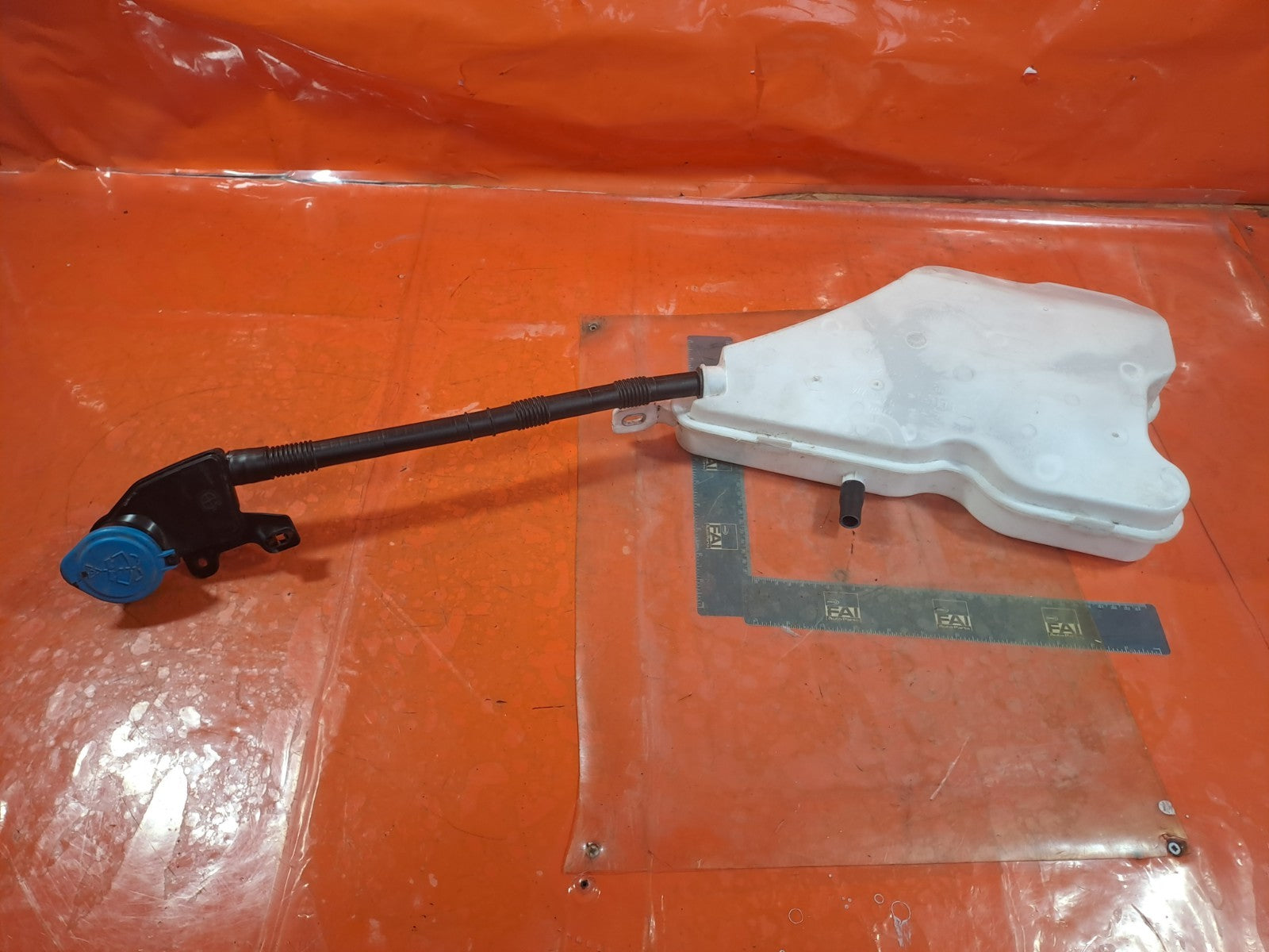 ✅BMW G20 320I M SPORT 2.0 PETROL 2021 WINDSCREEN WASHER BOTTLE TANK 9481774 A357 - Image 4