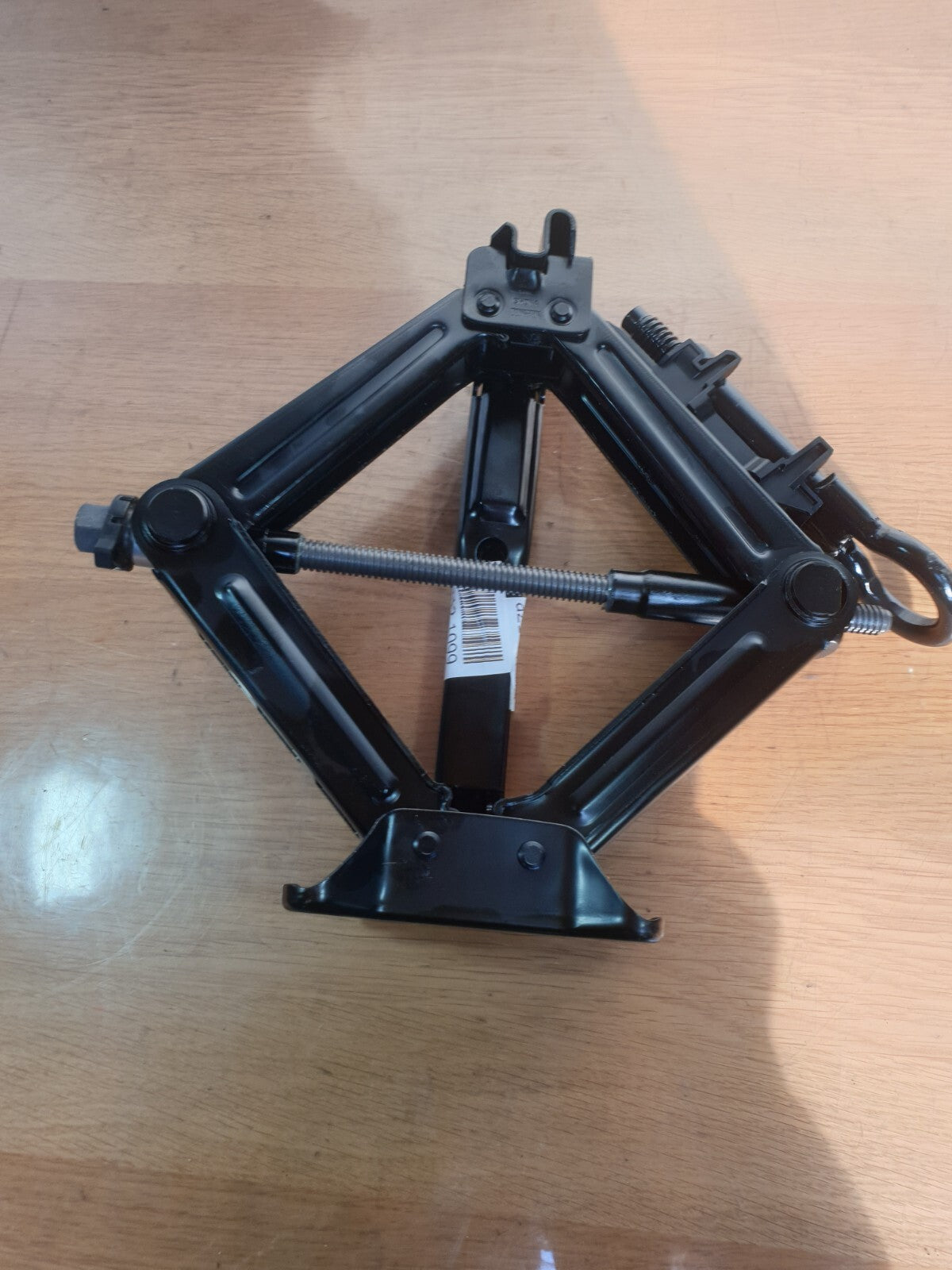 FORD FOCUS ACTIVE X 1.0 PETROL 2021 CAR JACK WITH TOW EYE JX7C17A078CA Warranty - Image 1