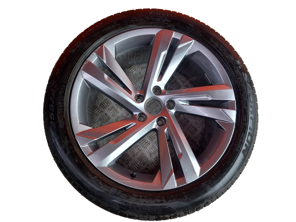 VW Tiguan 2016-2024 Alloy Wheel with Tyre 255/45 R19 5NA601025AM xAA - Image 1