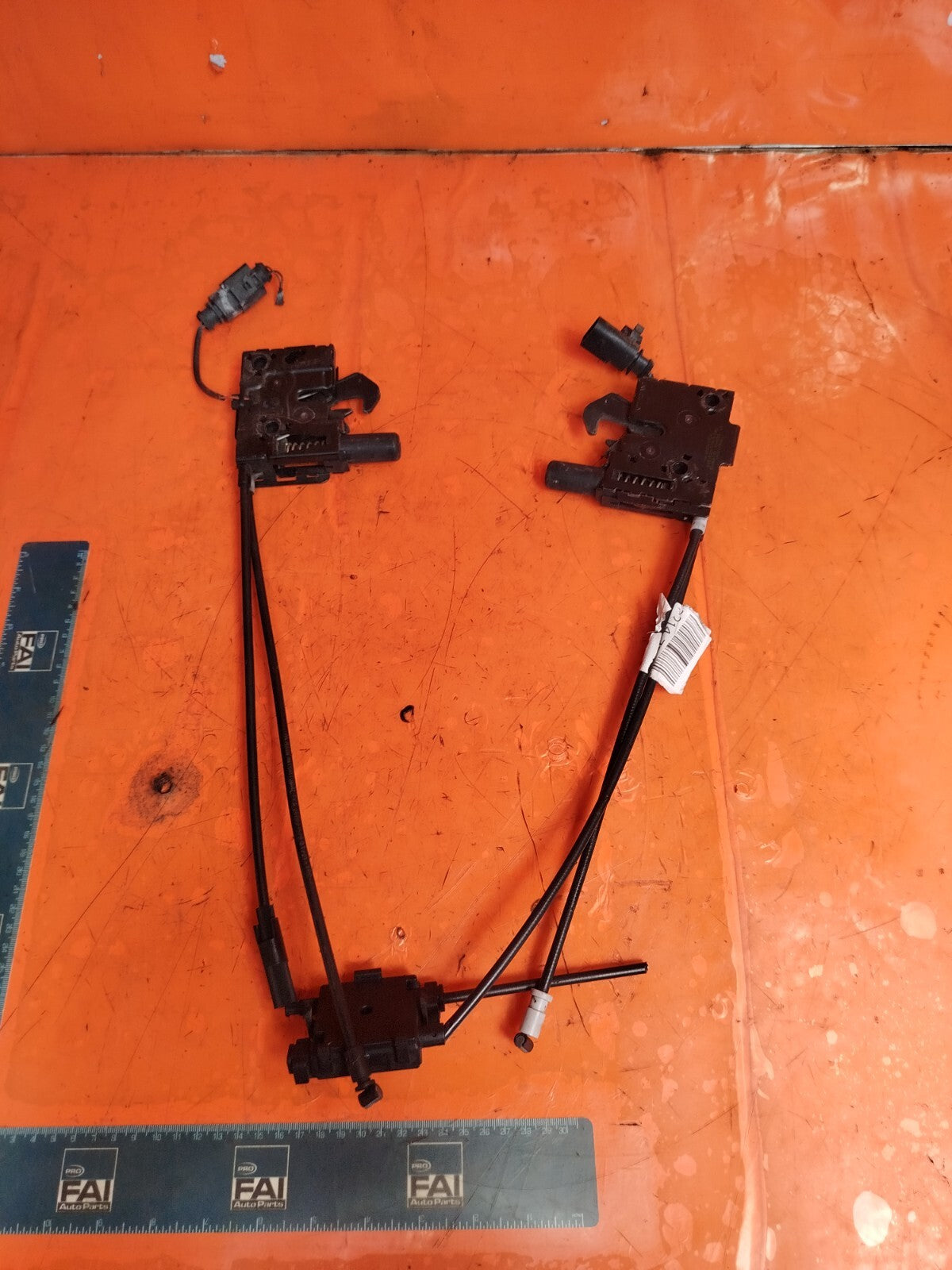 ✅2021 VW POLO MATCH 1.0P BONNET HOOD LOCK LATCH 850823509B + WARRANTY A214 - Image 1