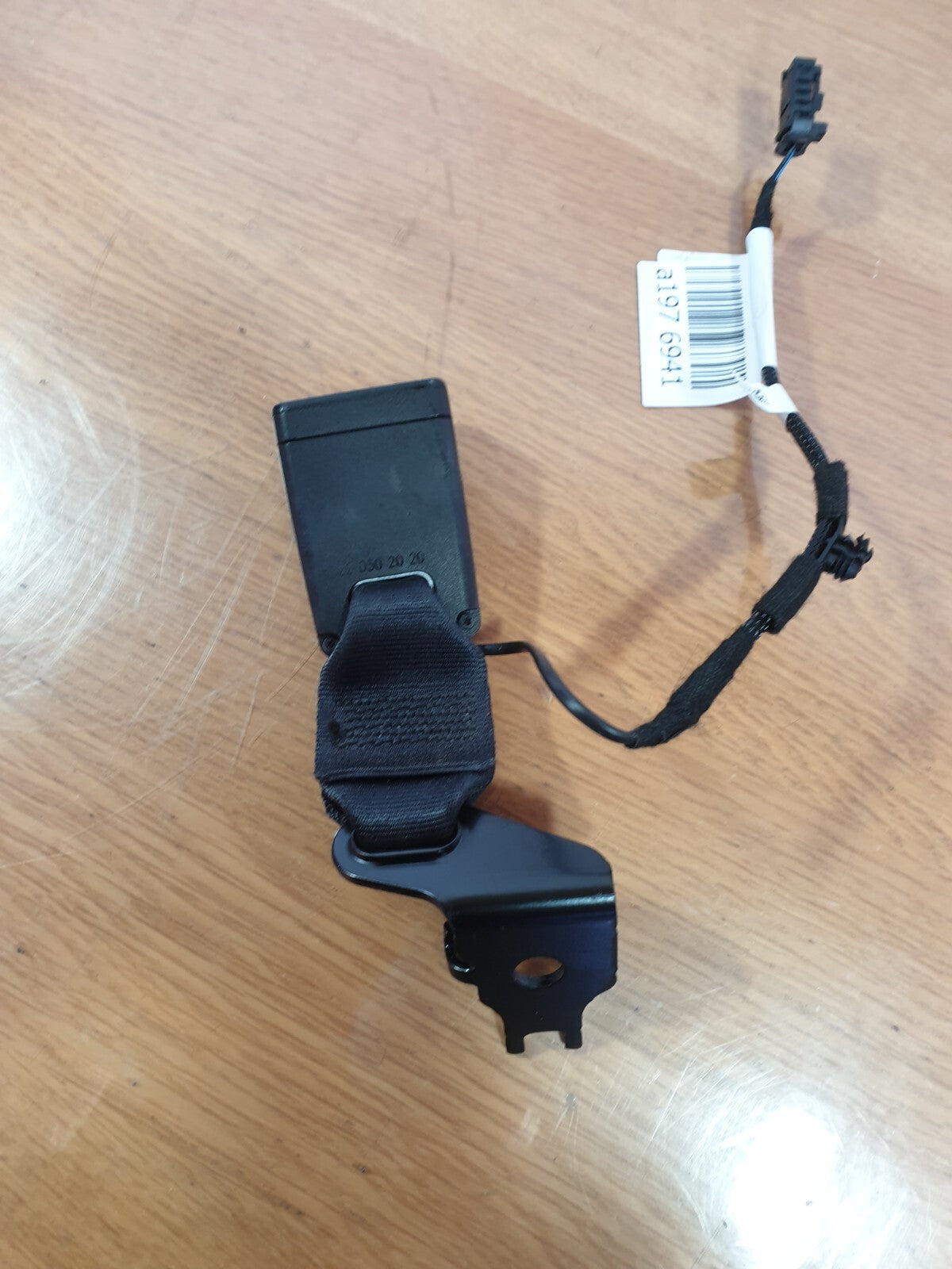 ✅2020 PEUGEOT 208 ALLURE EV REAR LEFT SEAT BELT BUCKLE 640351300C Warranty A197 - Image 3