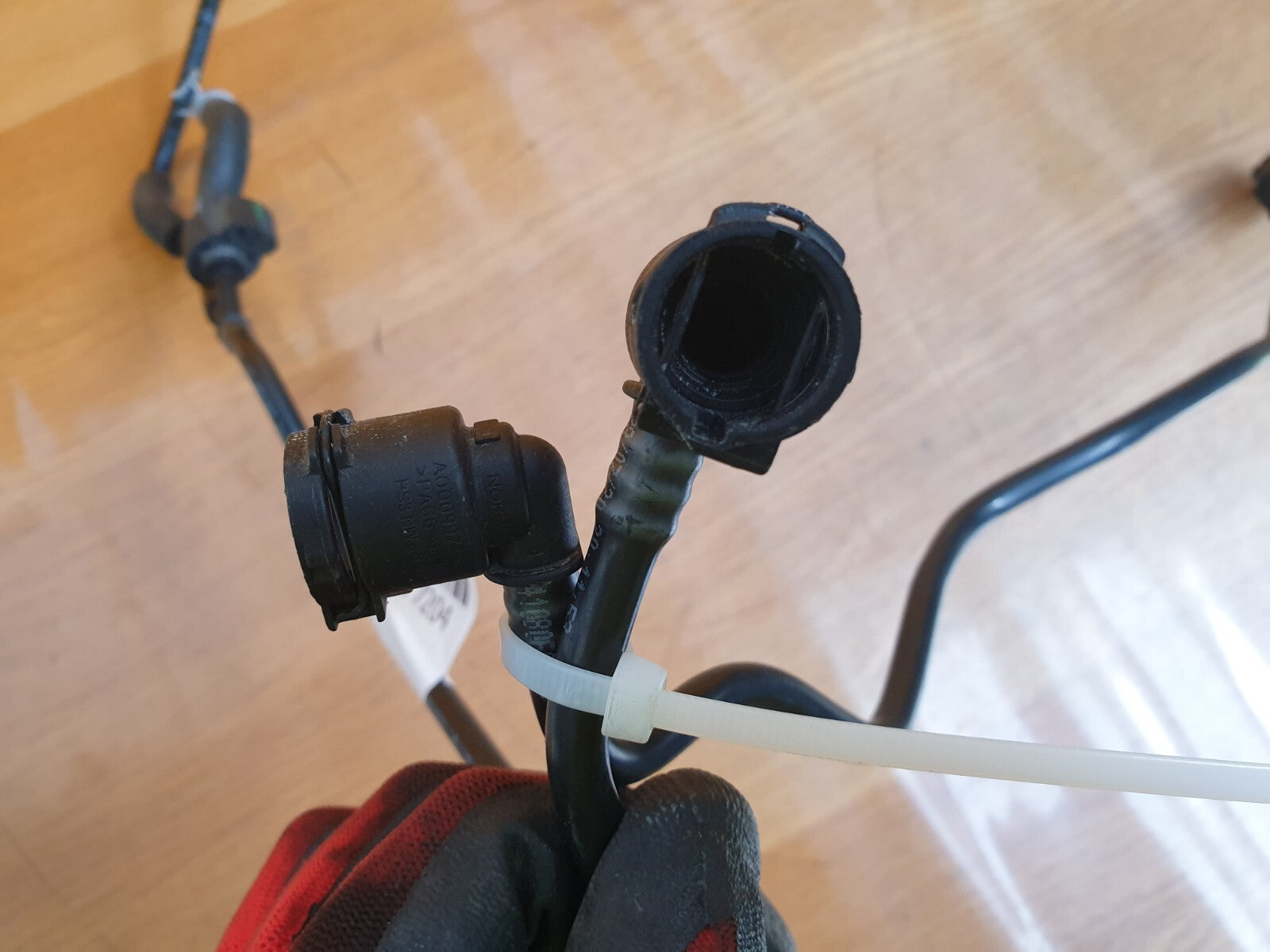 ebay-src:https://i.ebayimg.com/00/s/mtiwmfgxnjaw/z/wzwaaoswzwxlospp/$_57.jpg