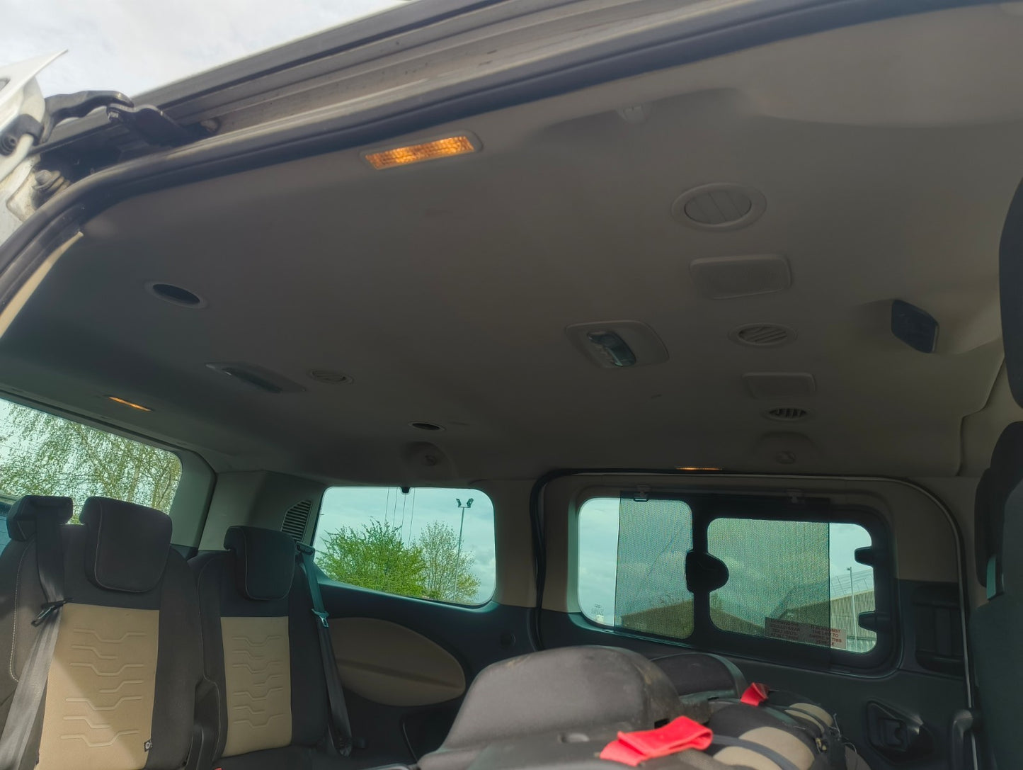 ✅Ford Tourneo Custom 2.2 Diesel 2015 Rear Roof Liner Warranty A377 - Image 2