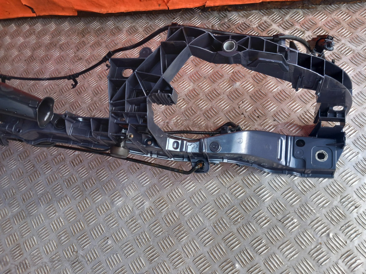 ebay-src:https://i.ebayimg.com/00/s/mtiwmfgxnjaw/z/bcoaaeswjuhqvcea/$_57.jpg