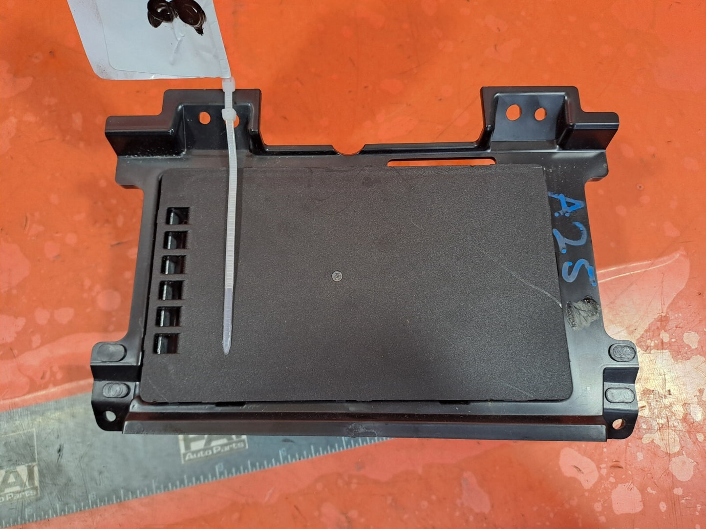 ✅HYUNDAI TUCSON MK4 1.6 PETROL 2023 WIRELESS CHARGING CONTROL MODULE 95560-N7000 - Image 1