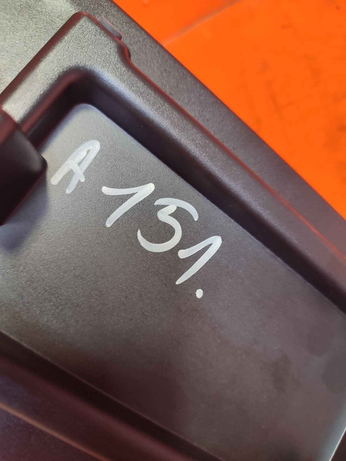 2023 BMW 1 Series F40 M Sport Centre Console Armrest 9460084 Warranty A151 - Image 9