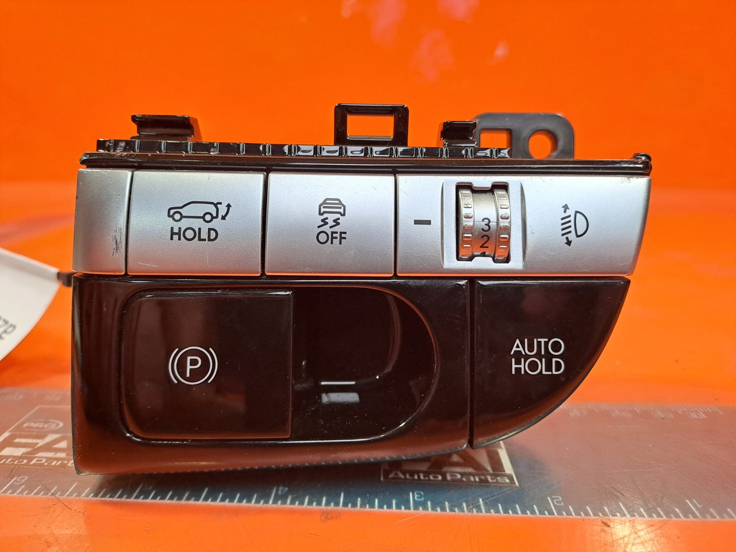 2024 HYUNDAI IONIQ 5 HANDBRAKE SWITCH 93700-GI910 + WARRANTY A226 - Image 4