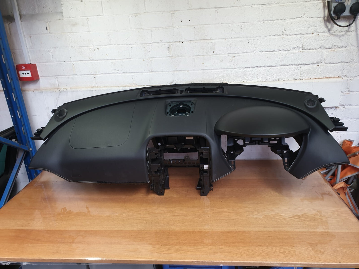 ✅JAGUAR F-PACE X761 3.0 PETROL 2017 DASHBOARD WITH PASSENGER ARBAG GX73044A74BD - Image 2