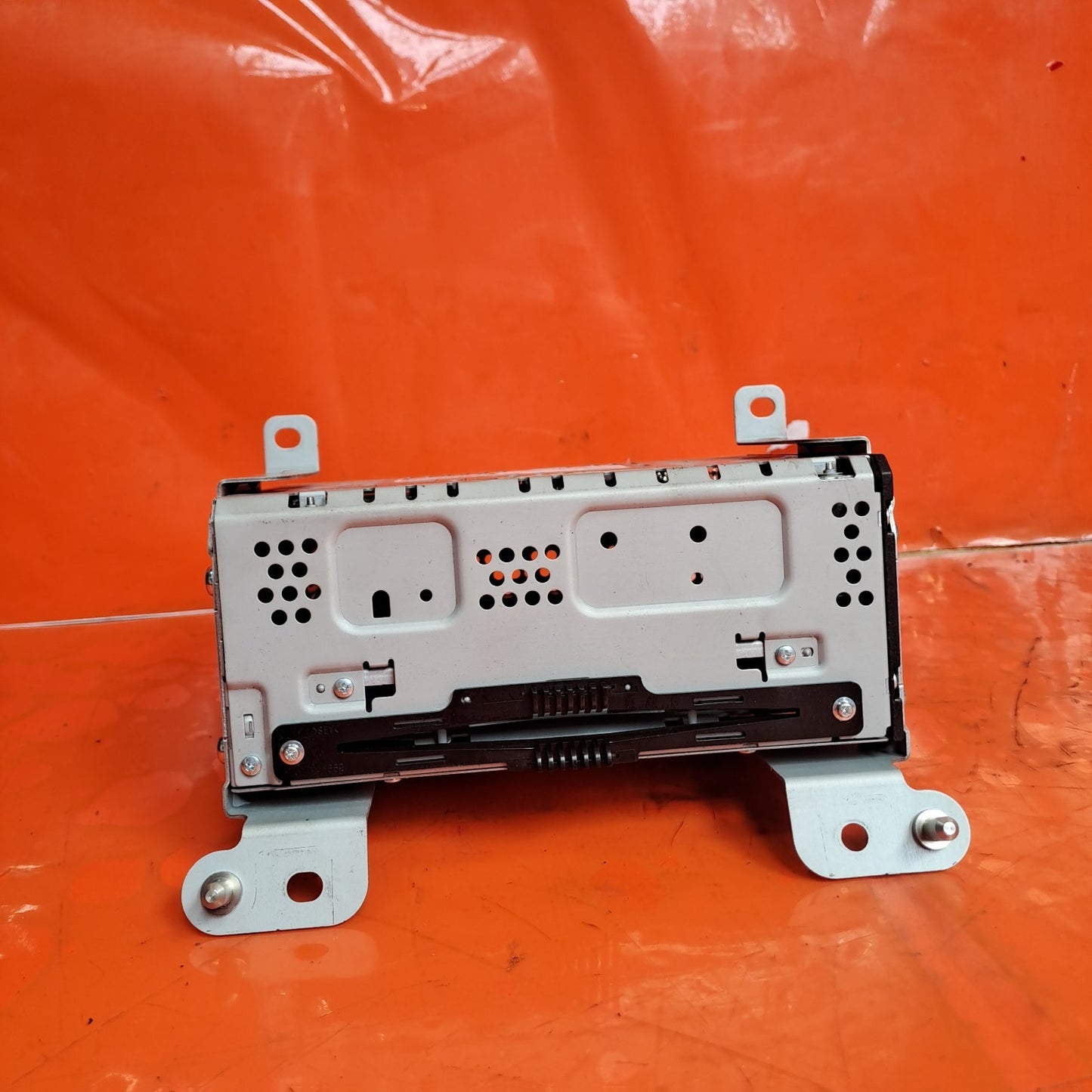 ebay-src:https://i.ebayimg.com/00/s/mtywmfgxnjaw/z/vbaaaeswqohoi8sl/$_57.jpg