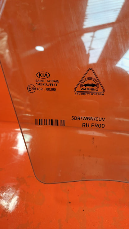 KIA Xceed 4 Isg 1.5 Petrol 2021 FRONT RIGHT DOOR WINDOW GLASS 43R-00390 Warranty - Image 3