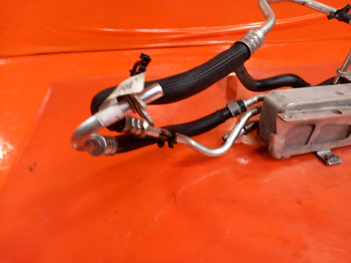 ebay-src:https://i.ebayimg.com/00/s/mtiwmfgxnjaw/z/egkaaeswnhhqidjd/$_57.jpg