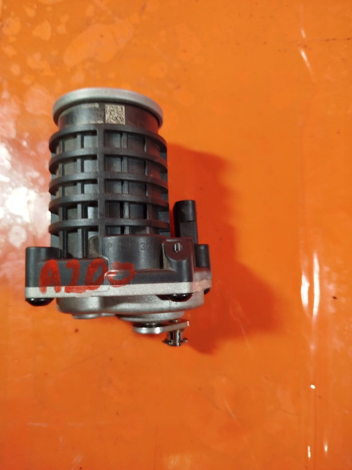 ebay-src:https://i.ebayimg.com/00/s/mtywmfgxmjaw/z/rakaaesw0cnpt4z~/$_57.jpg
