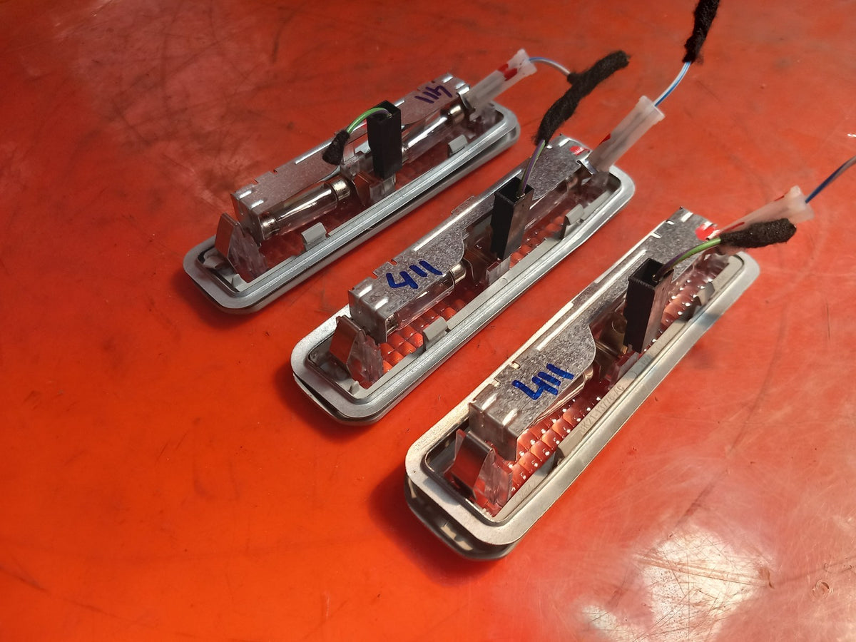 ebay-src:https://i.ebayimg.com/00/s/mtiwmfgxnjaw/z/v2maaesw9knqgxzi/$_57.jpg