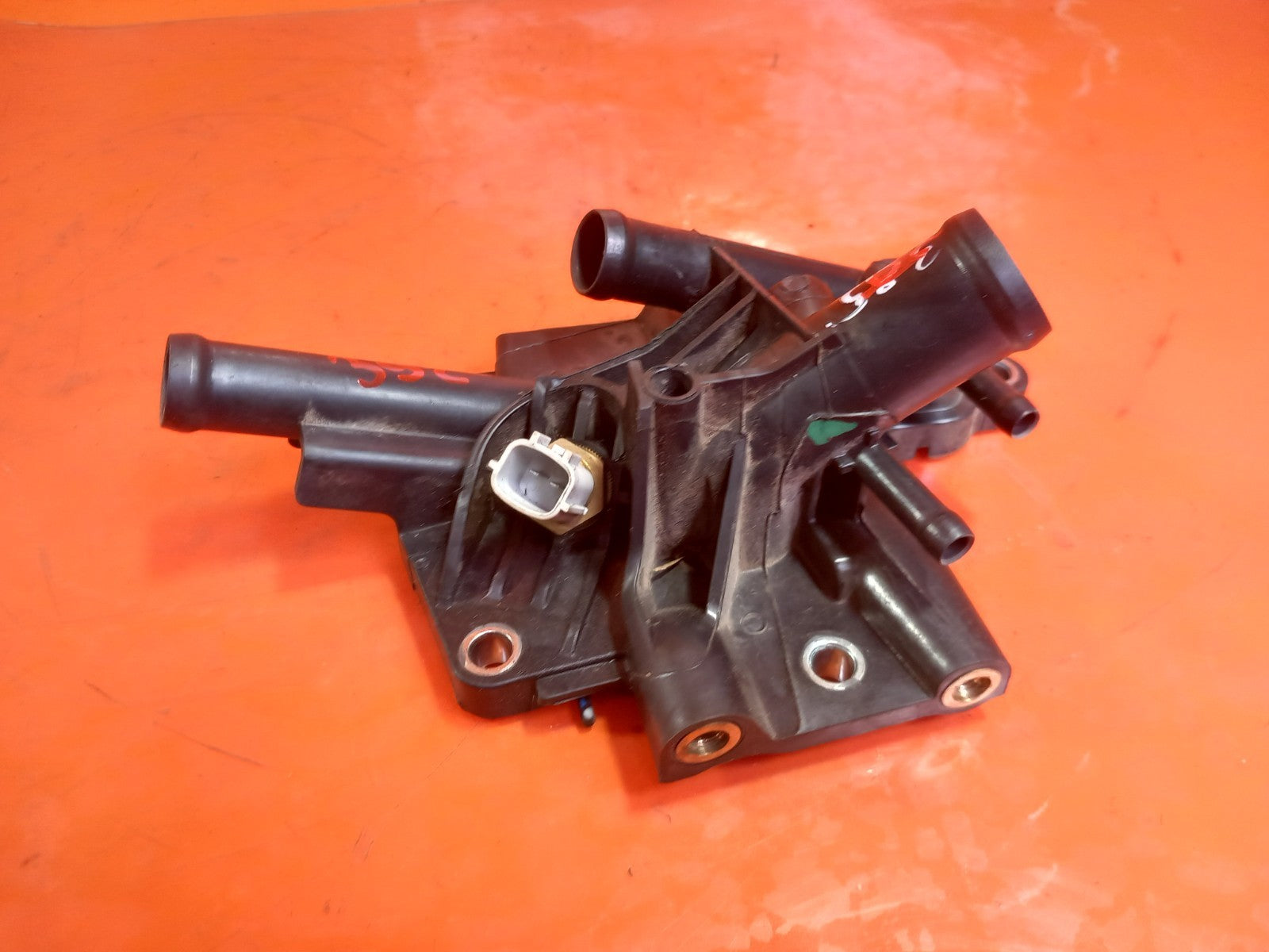 2023 Renault Captur II Thermostat Housing 110605RF1A Warranty A392 - Image 3