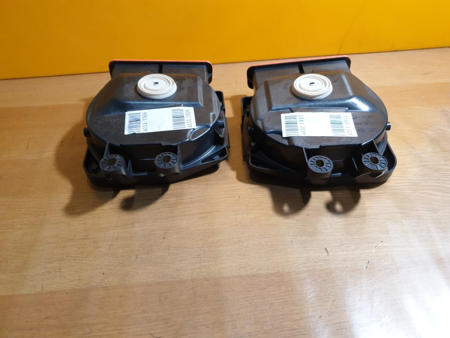 2023 BMW 1 Series F40 Subwoofer Speaker Pair Front 7927998 7927997 Warranty A151 - Image 5
