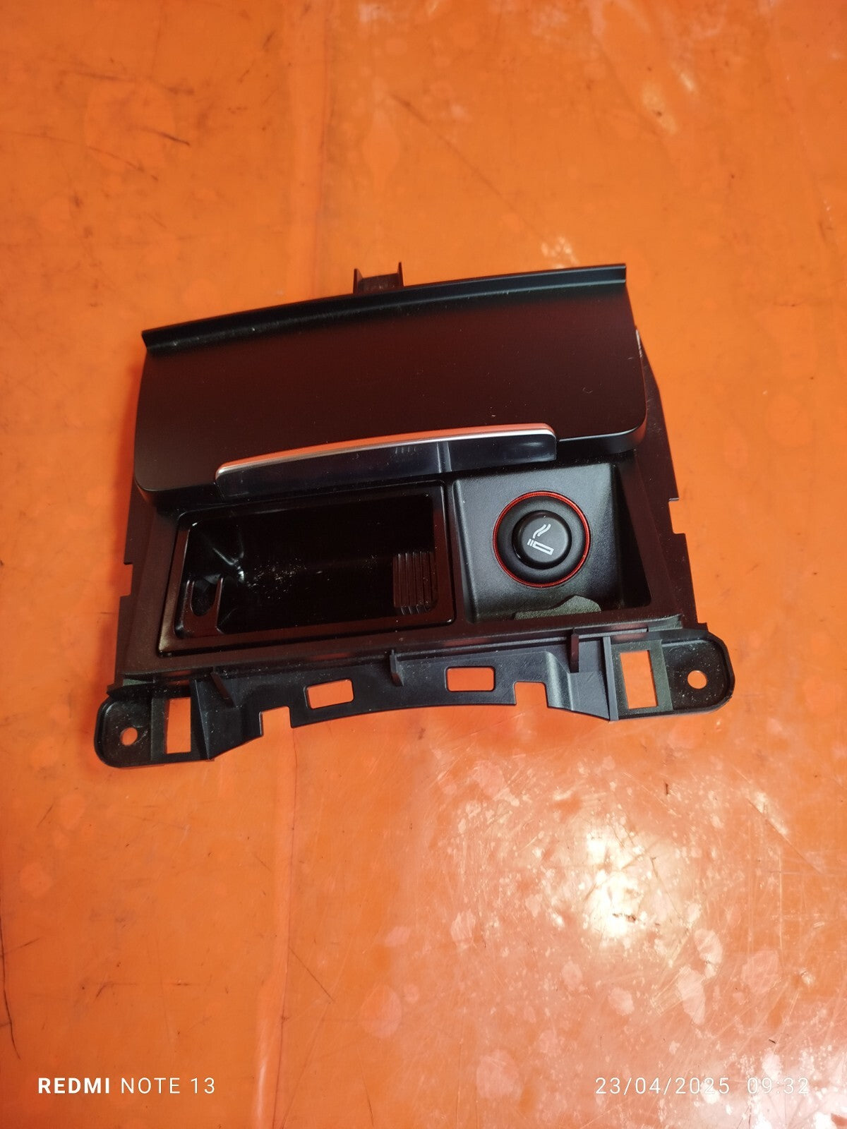 ✅AUDI Q5 S LINE 2.0 PETROL 2012 CENTRE CONSOLE STORAGE COMPARTMENT 8K0857965 - Image 1