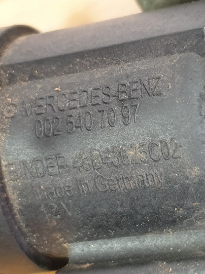✅Mercedes C Class W205 2.1 Diesel 2014 Vacuum Solenoid Valve A0025407097 - Image 9