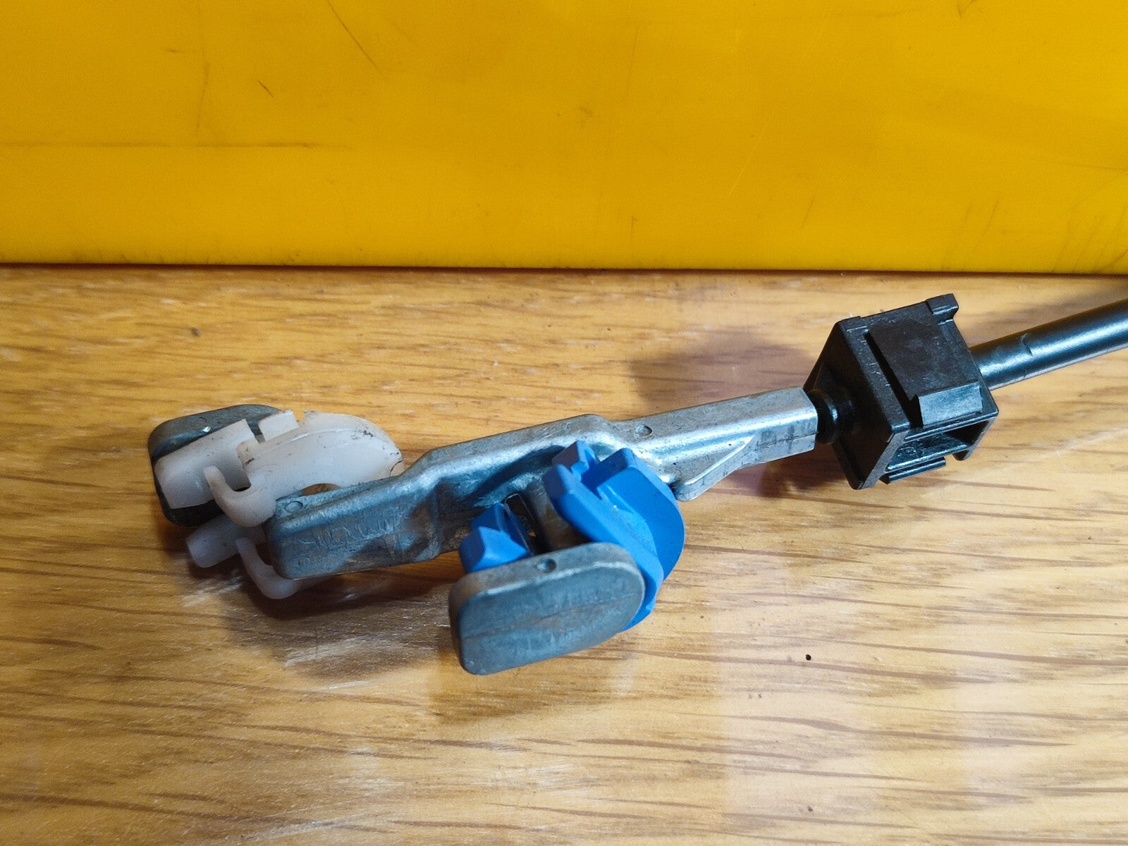 ebay-src:https://i.ebayimg.com/00/s/mtiwmfgxnjaw/z/zdyaaosws7llgdqx/$_57.jpg