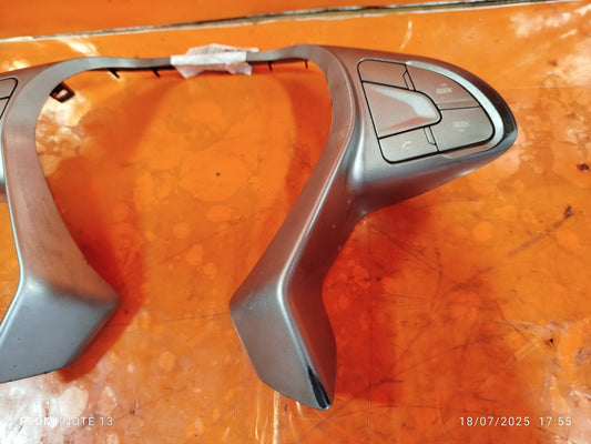 ✅SSANGYONG RODIUS TURISMO 2.2 DIESEL 2017 STEERING WHEEL SWITCH 4S140-21900 A286 - Image 2