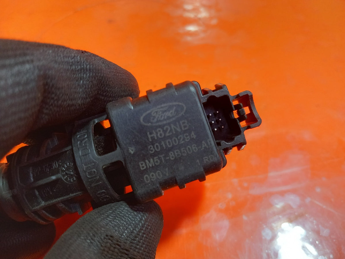 ebay-src:https://i.ebayimg.com/00/s/mtiwmfgxnjaw/z/ouoaaeswyz1qvwqw/$_57.jpg