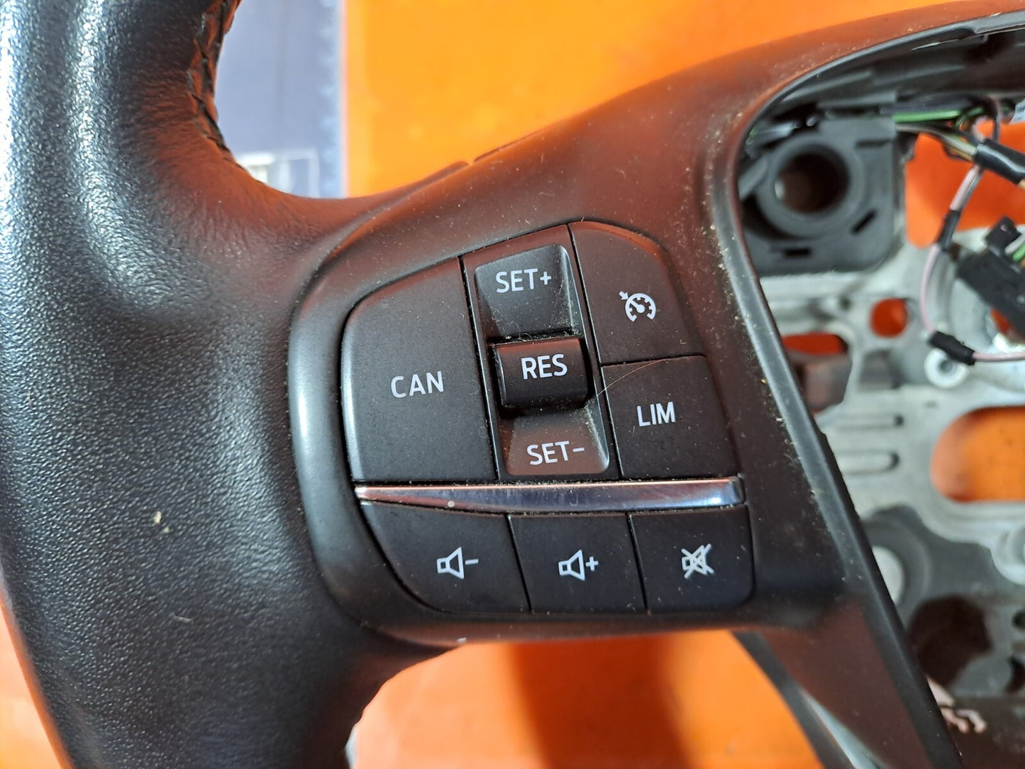 ✅2018-2025 FORD FOCUS MK4 LEATHER STEERING WHEEL JX7B3600GE + WARRANTY A242 - Image 2