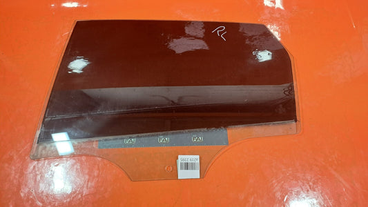 Volkswagen Tiago Life 1.0 Petrol 2023 REAR LEFT WINDOW GLASS 43R-010840 Warranty - Image 1