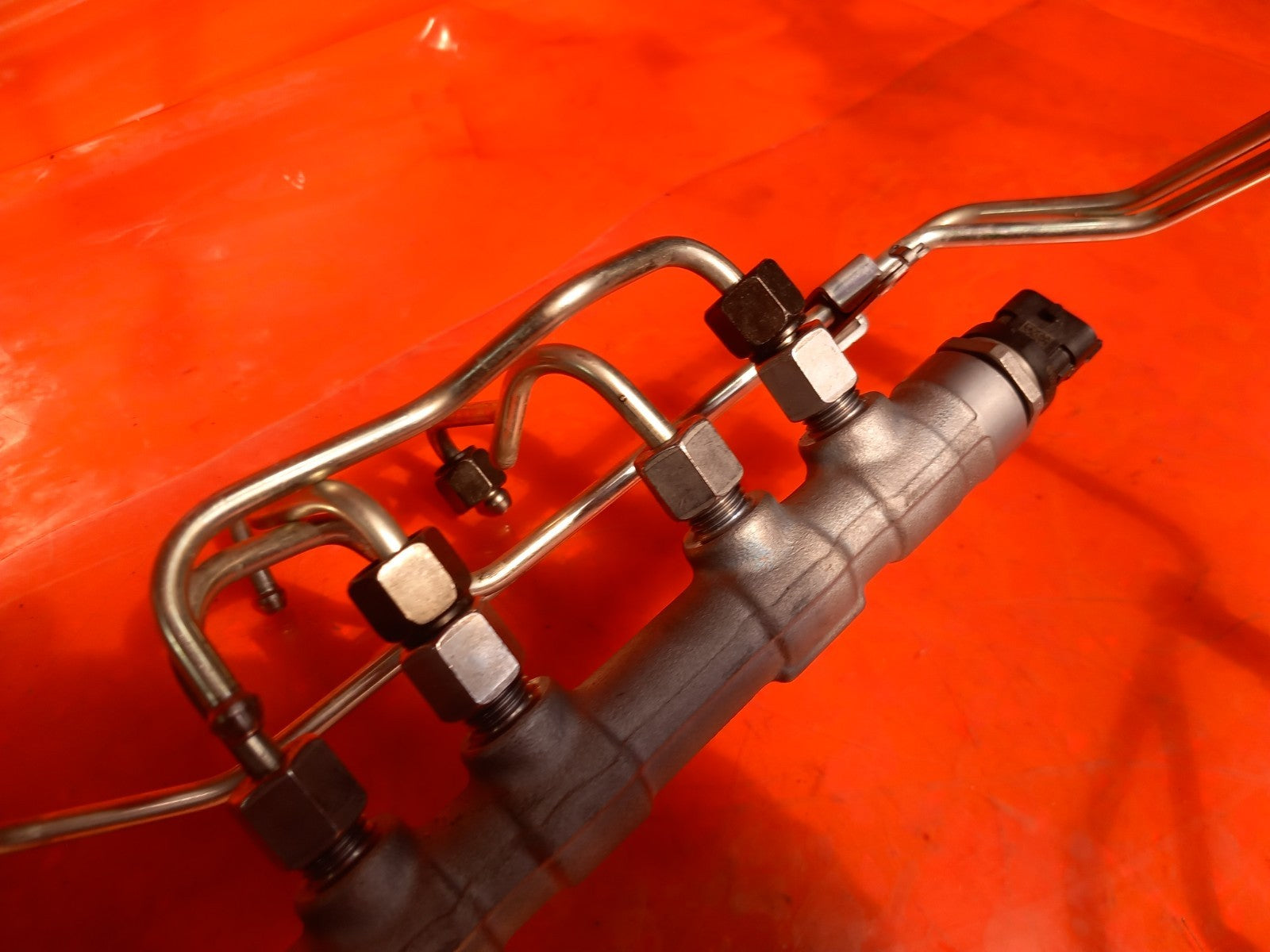 2025 Land Rover Defender L663 3.0 Diesel Fuel Rail K6D3-9D280-AA Warranty A396 - Image 4