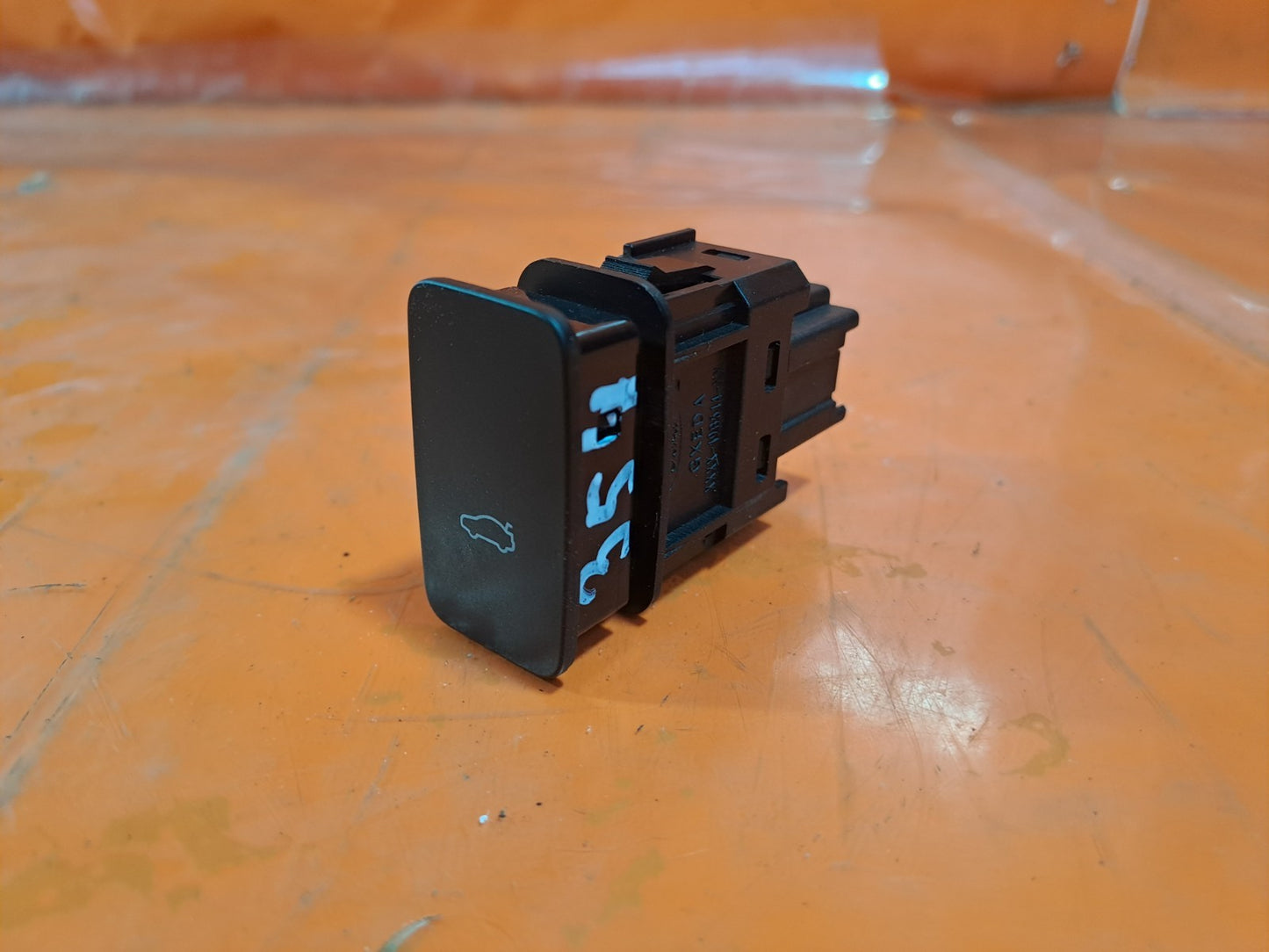 ✅2019 Ford Focus MK4 ST-Line Tailgate Release Switch Button JX7T-19B514-AA A354 - Image 2