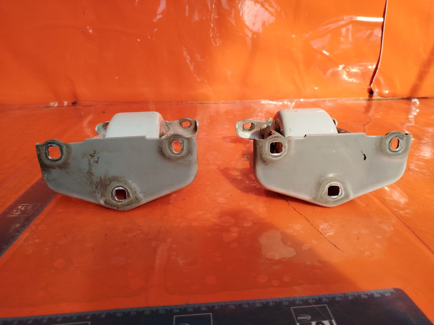 ✅2016 FIAT TALENTO 1.6D PAIR REAR LEFT DOOR HINGE TOP & BOTTOM + WARRANTY A253 - Image 4