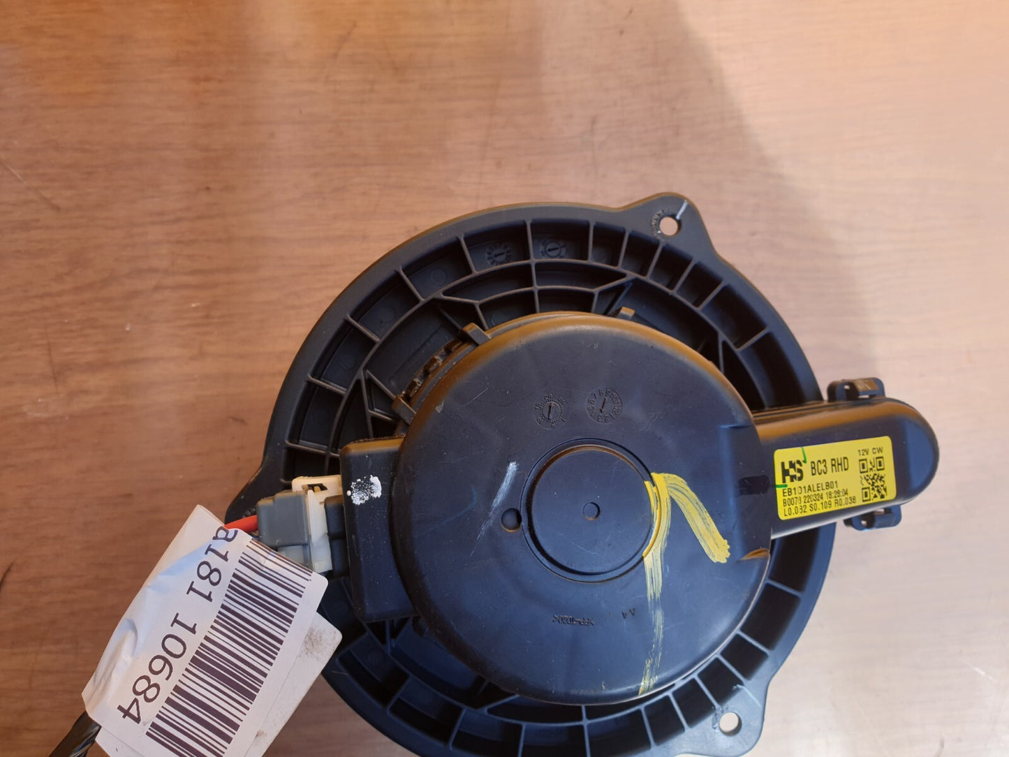 ebay-src:https://i.ebayimg.com/00/s/mtiwmfgxnjaw/z/7yaaaoswjy5mrced/$_57.jpg