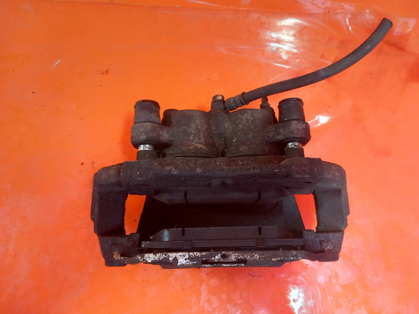 Ford Galaxy Zetec 2.0 Diesel 2019 Front Right Brake Caliper E1GC2010LD Warranty  - Image 8