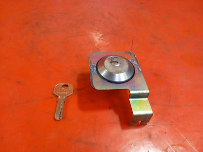 2021 Mercedes W415 Citan Sliding Door Lock Warranty A399 - Image 5