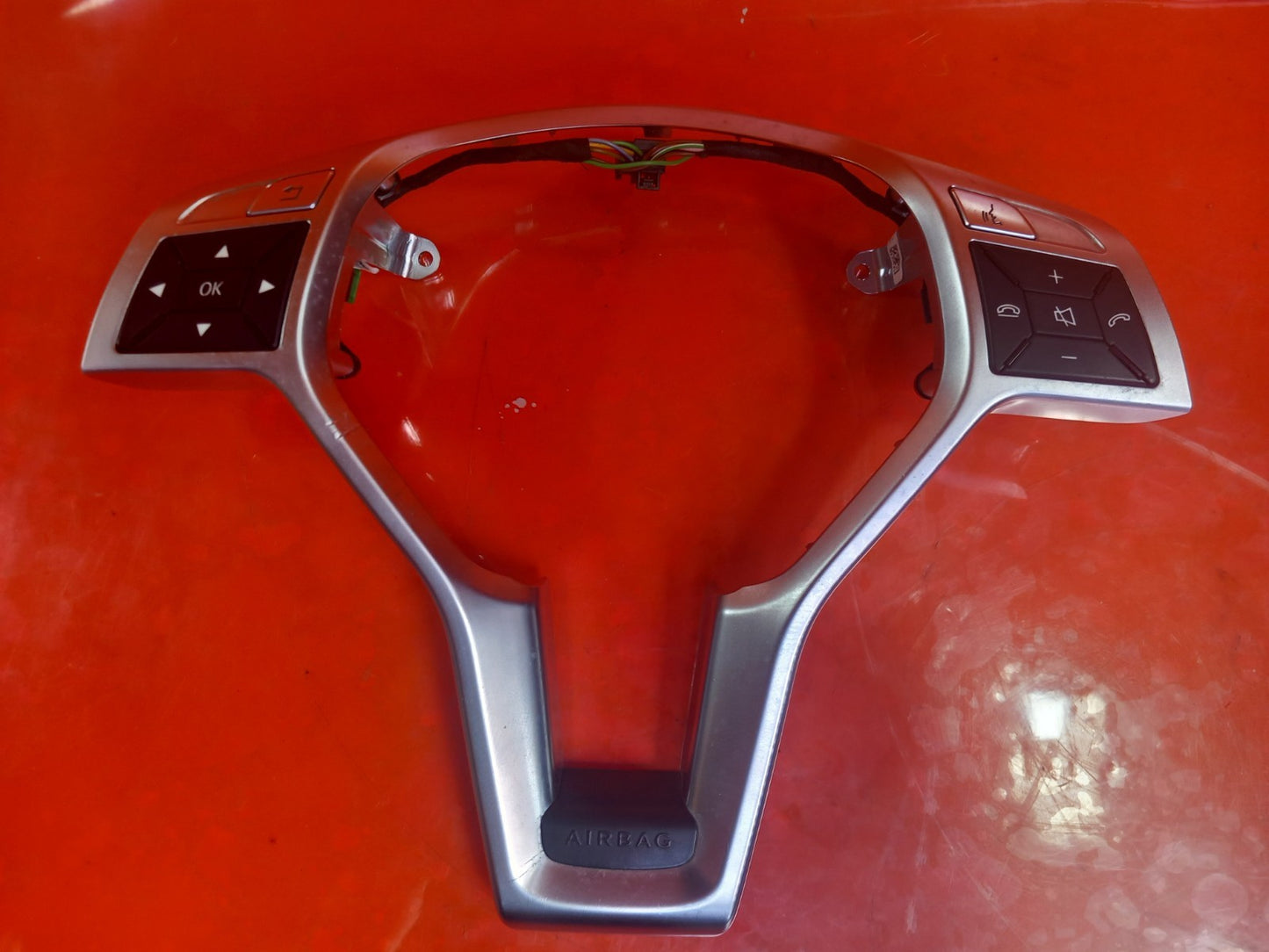 Mercedes W204 W212 Steering Wheel Multifunction Switches A1725400362 A1725400262 - Image 2