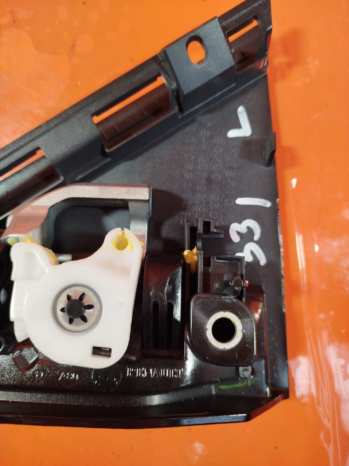 ✅RENAULT CLIO V 1.6 PETROL 2025 REAR LEFT EXTERIOR DOOR HANDLE 326065422R A331 - Image 9