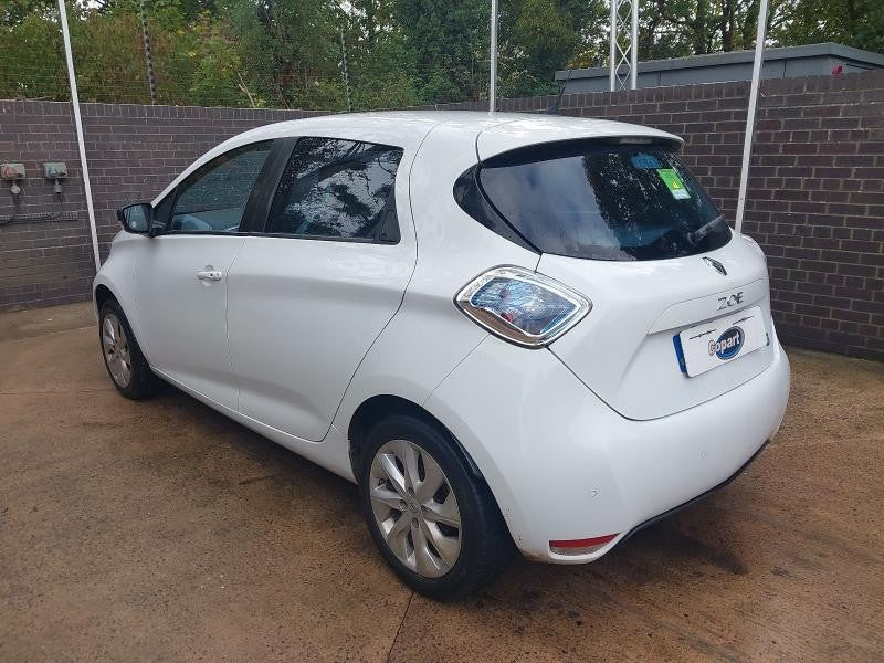 ✅RENAULT ZOE DYNAMIQUE NAV Q90 2015 BREAKING PRICE PER WHEEL NUT ONLY WHITE A317 - Image 4