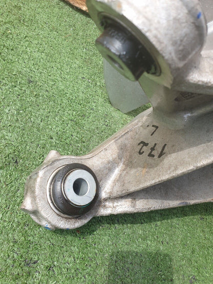 2022 TESLA MODEL Y REAR RIGHT SPINDLE KNUCKLE HUB 1044666-00-C + WARRANTY A172