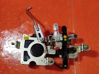 ✅2010 HYUNDAI I800 2.5D REAR BOOT TAILGATE LOCK + WARRANTY A325 - Image 1