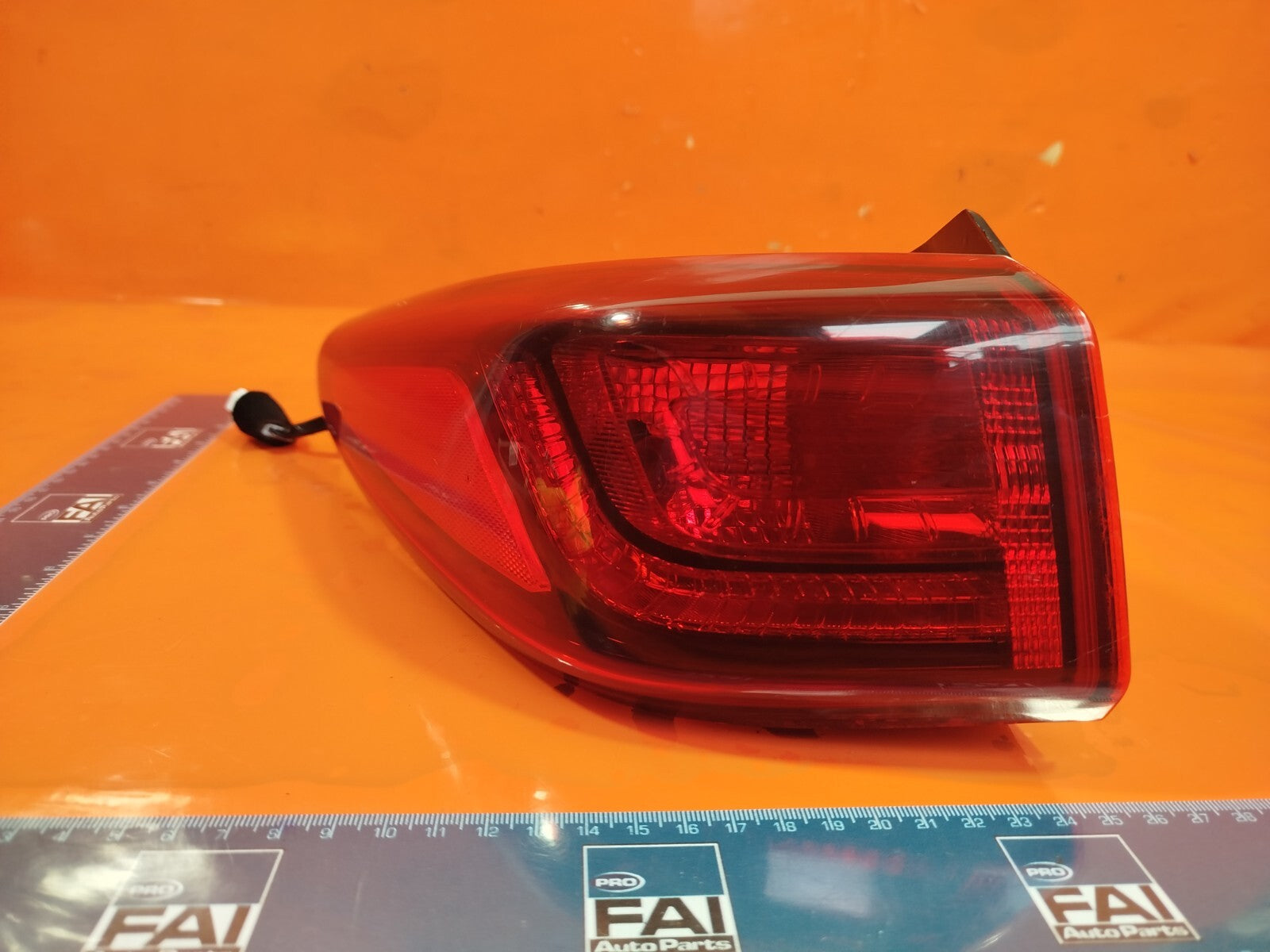 ✅HYUNDAI KONA 1.0 PETROL 2019 REAR LEFT OUTER TAIL LIGHT 92401-J90 + WARRANTY - Image 1