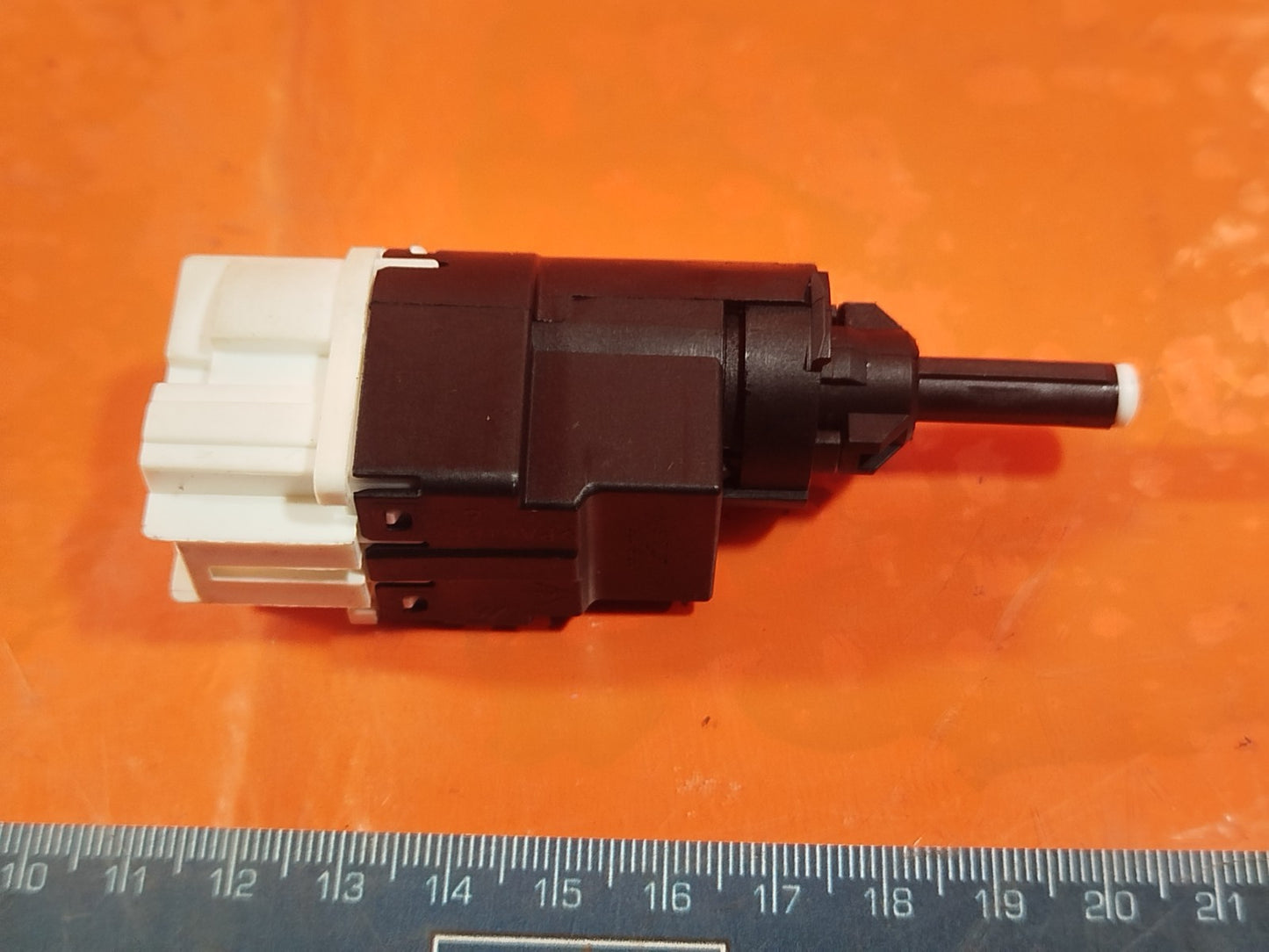 ✅2024 DACIA DUSTER JOURNEY BRAKE PEDAL SENSOR SWITCH 253206170R + WARRANTY A364 - Image 9