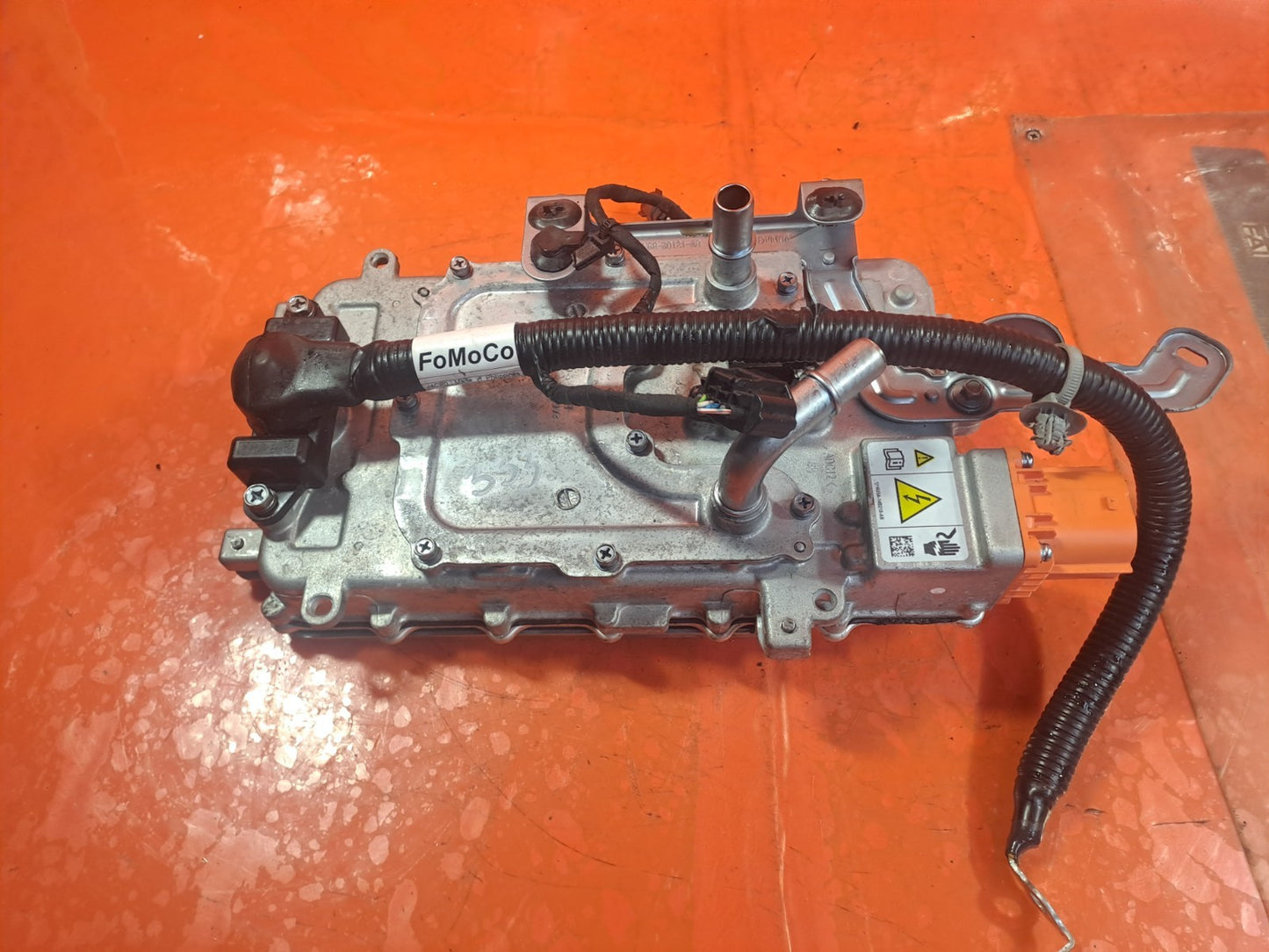 ebay-src:https://i.ebayimg.com/00/s/mtiwmfgxnjaw/z/bfcaaesweyjplb~5/$_57.jpg