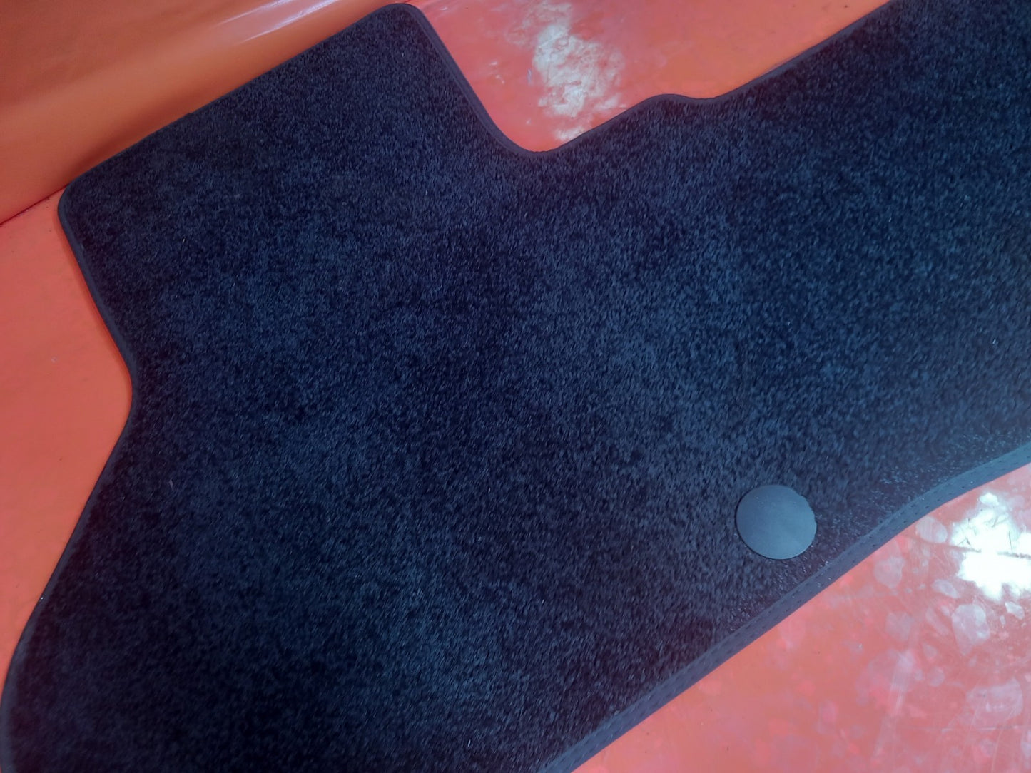 Land Rover Defender L663 3.0 Diesel 2025 Rear Carpet Mat L8B2130A22ED8PVJ A396 - Image 6