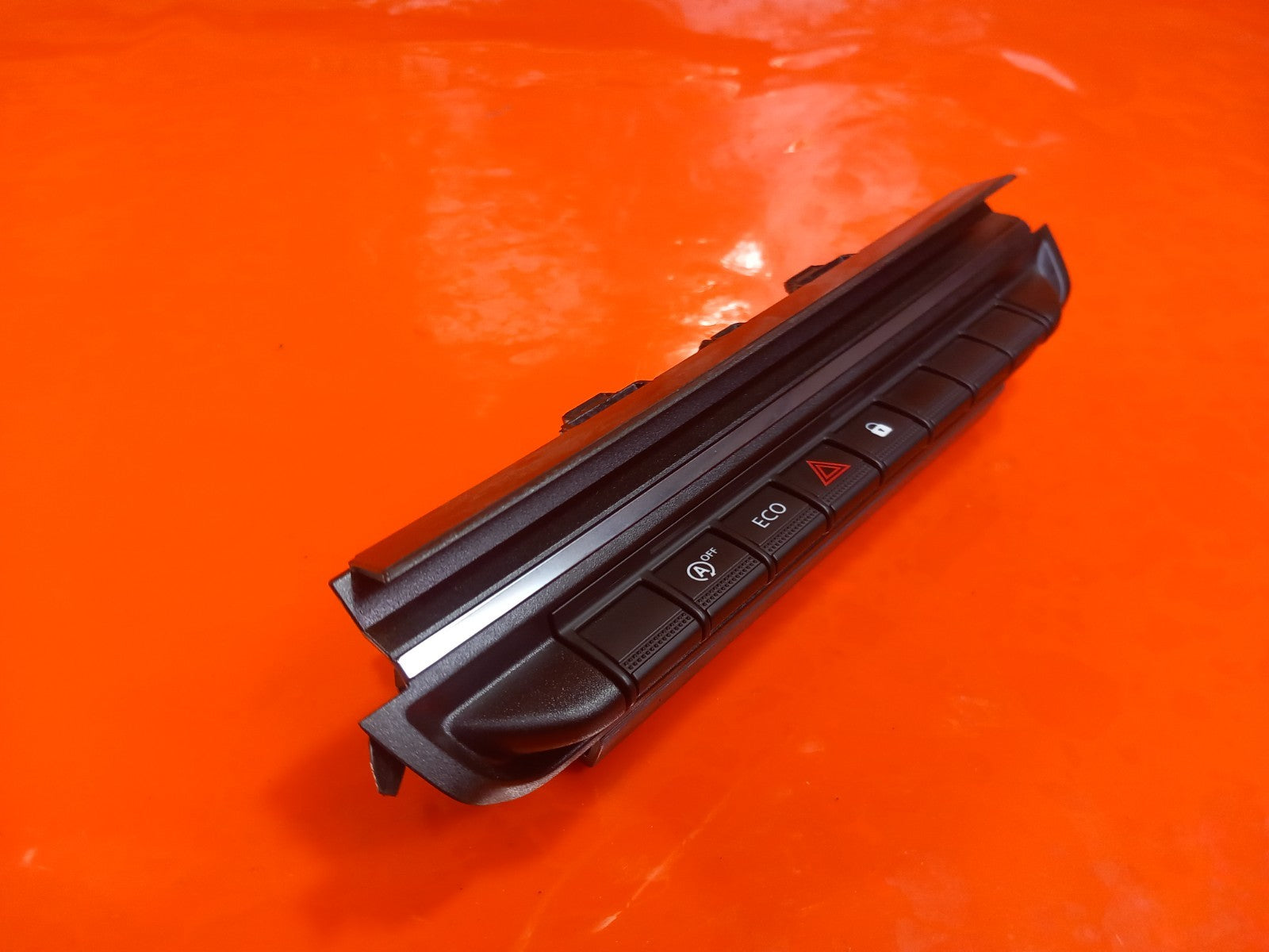 ebay-src:https://i.ebayimg.com/00/s/mtiwmfgxnjaw/z/aumaaeswjspql-o9/$_57.jpg